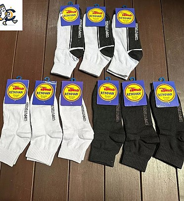 Kaos Kaki Quarter Renovan