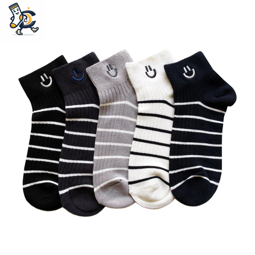 Kaos kaki pendek Motif Garis